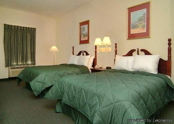 Surfside Beach Quality Inn חדר תמונה